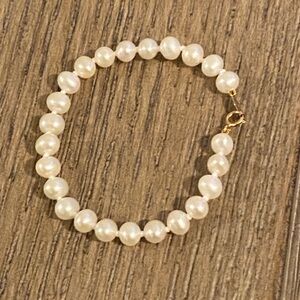 14k Gold Pearl Bracelet